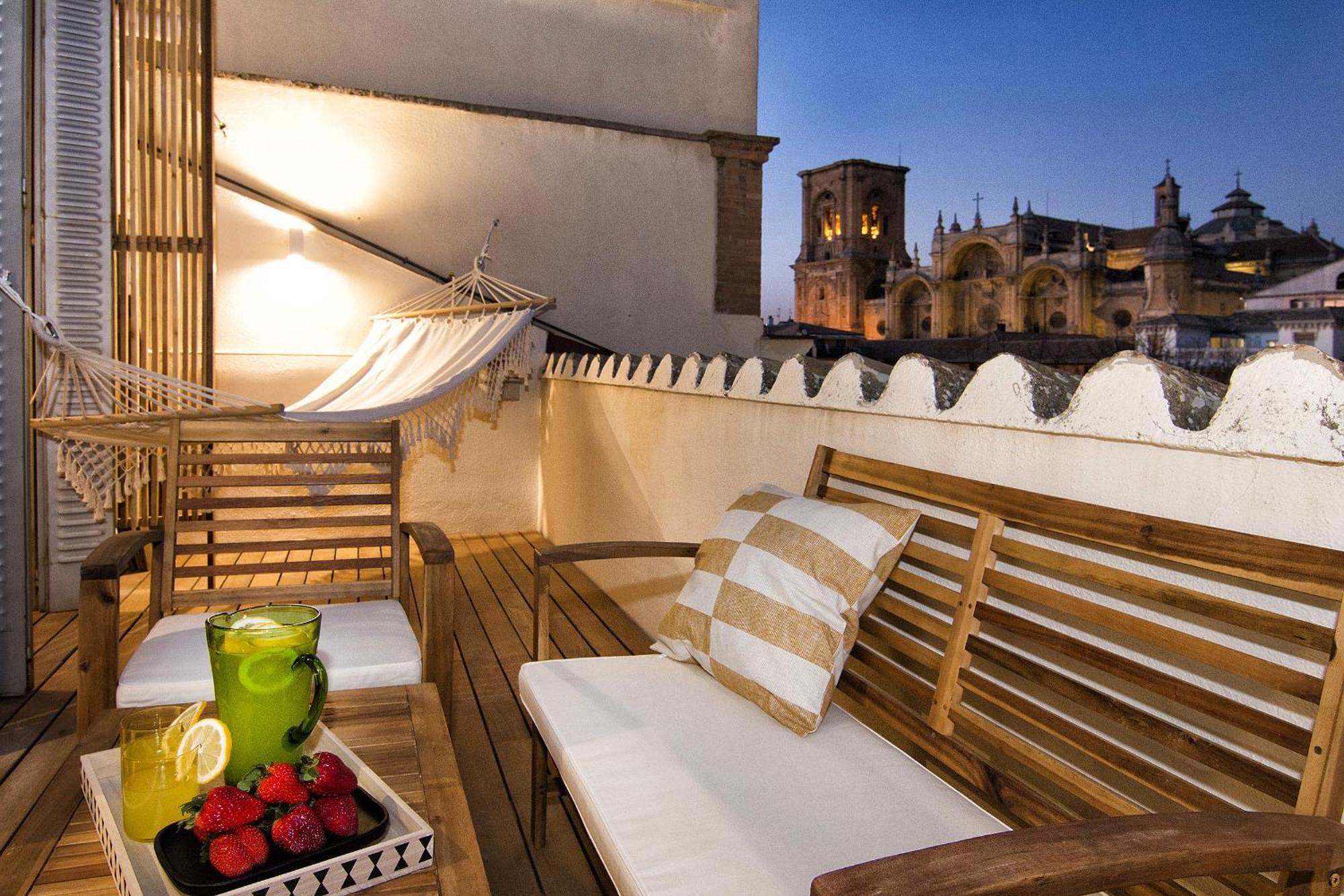 Апартаменты Bibrambla Penthouse Over Cathedral Гранада Экстерьер фото